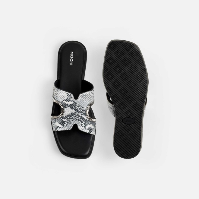 Mochi Women Black Casual Slip Ons (SKU: 41-517-11-36)