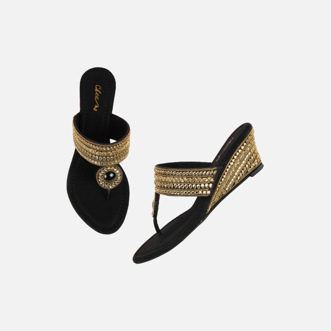 Cheemo Women Black Ethnic Slip Ons (SKU: 92-282-11-37)