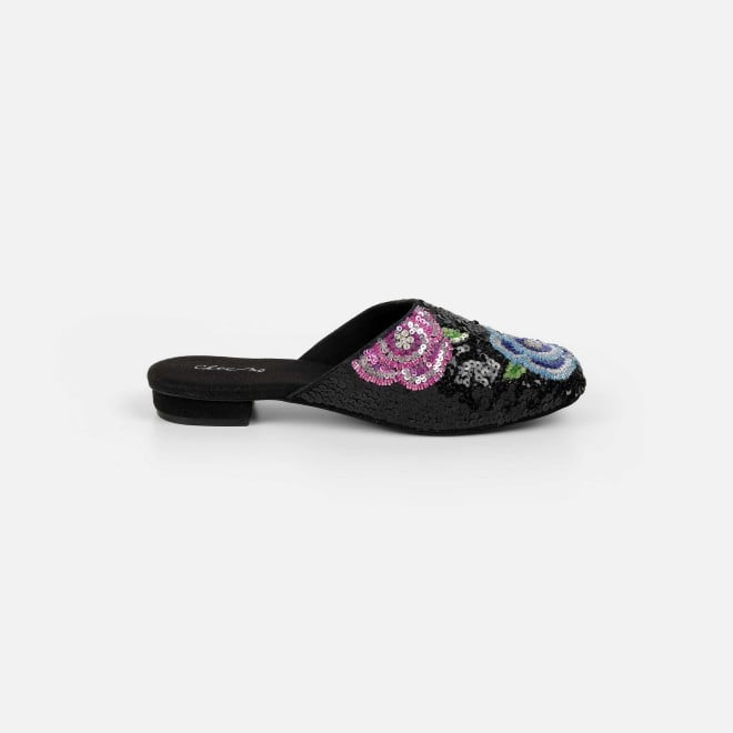 Cheemo Women Black Ethnic Slip Ons (SKU: 92-284-11-37)