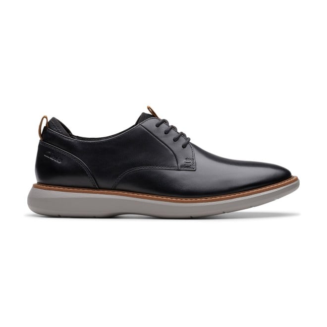 Clarks Brantin Plain