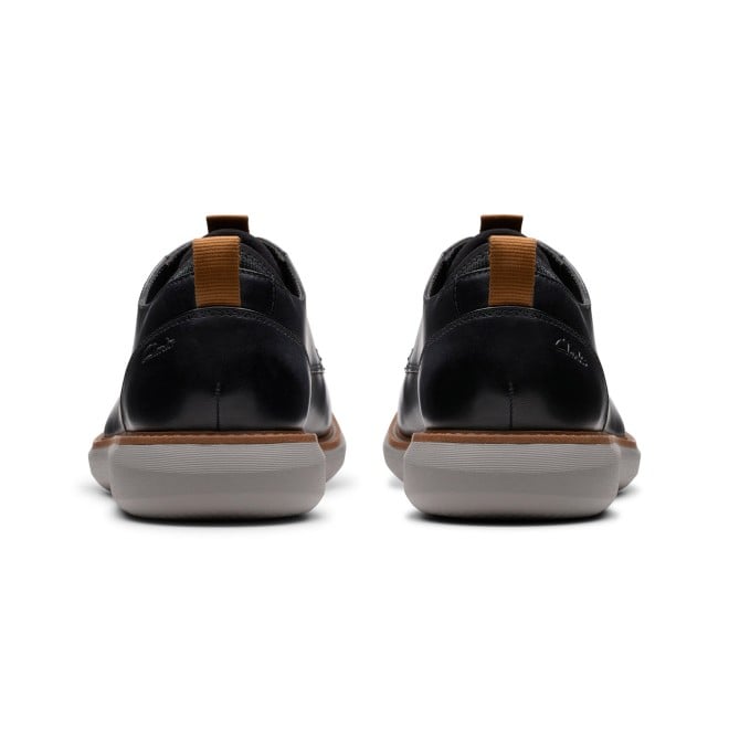 Clarks Brantin Plain (SKU: 147-1633-11-6)