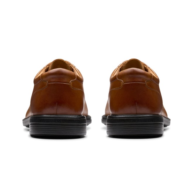 Clarks Wendel Tan (SKU: 147-1645-23-6)