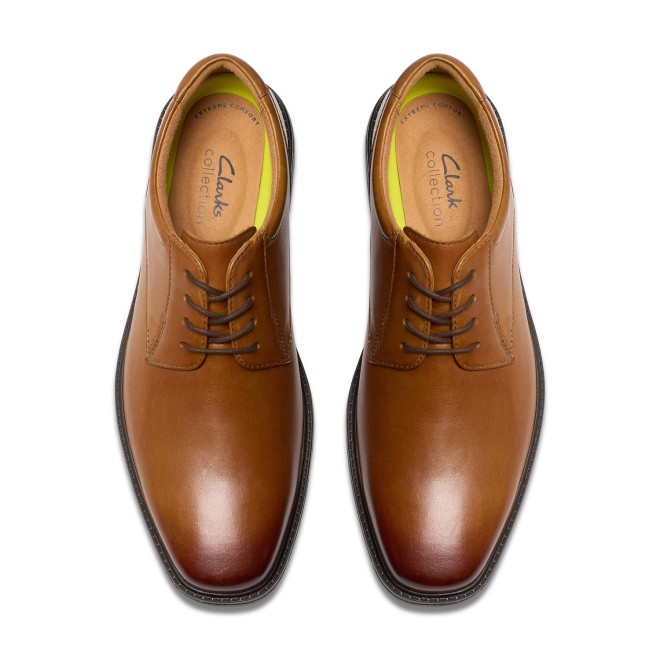 Clarks Wendel Tan (SKU: 147-1645-23-6)