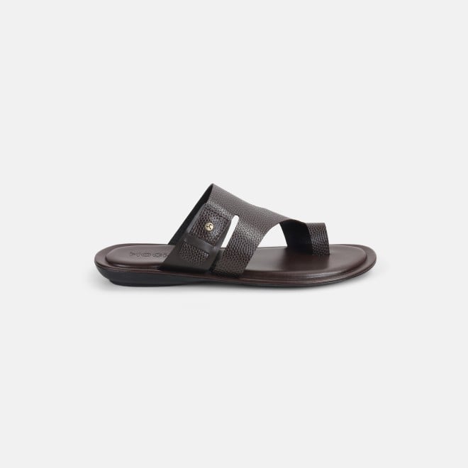 Mochi Men Brown Casual Slippers (SKU: 16-1056-12-39)