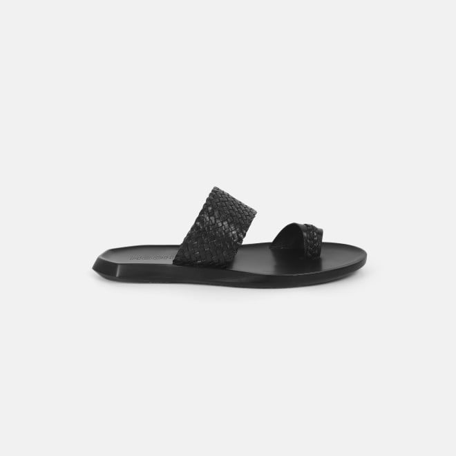 Mochi Men Black Casual Slippers (SKU: 16-1126-11-40)