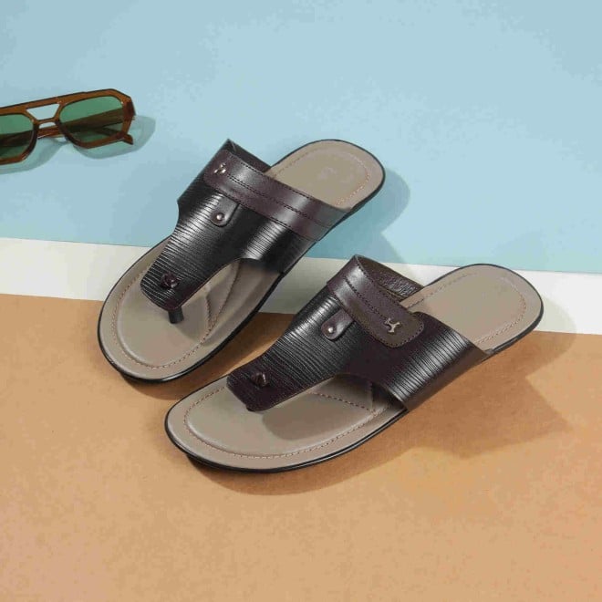 Mochi Men Brown Casual Slippers