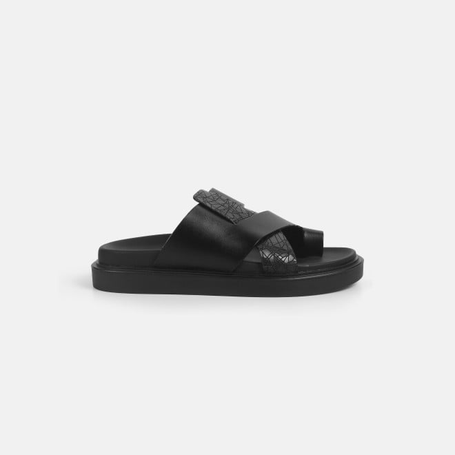 Mochi Men Black Casual Slippers (SKU: 16-1207-11-40)