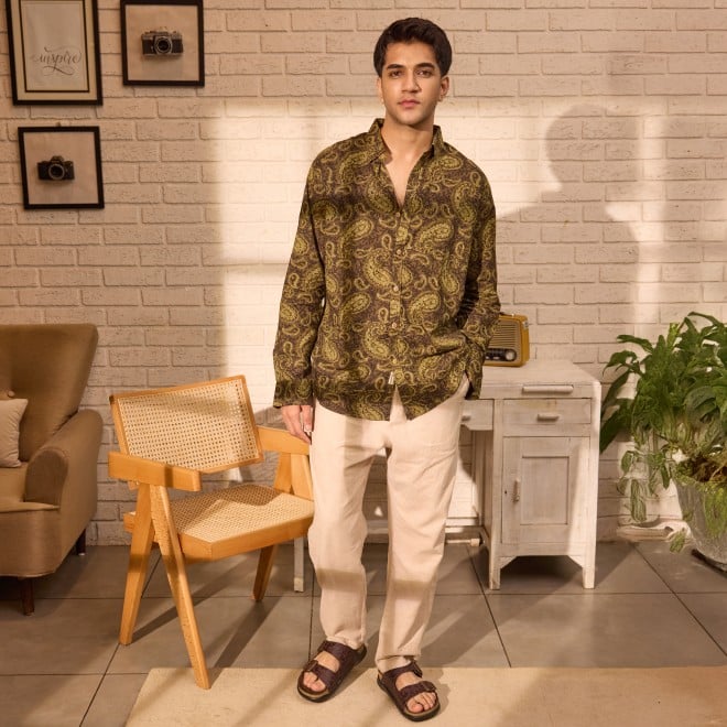 Mochi Men Brown Casual Slippers