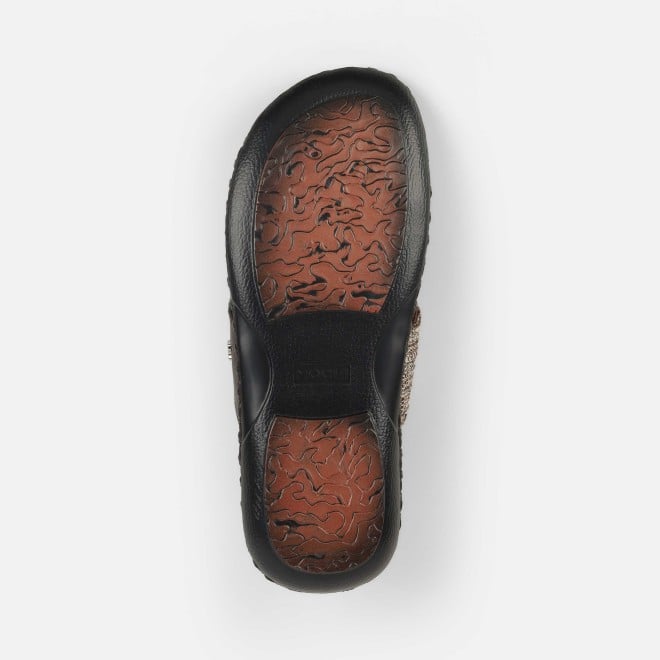 Mochi Men Brown Casual Slippers (SKU: 16-1262-12-40)