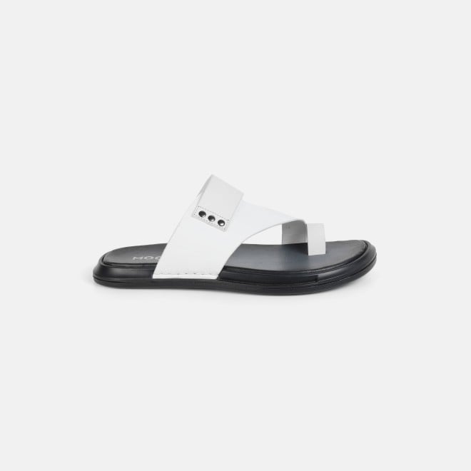 Mochi Men White Casual Slippers (SKU: 16-1318-16-40)