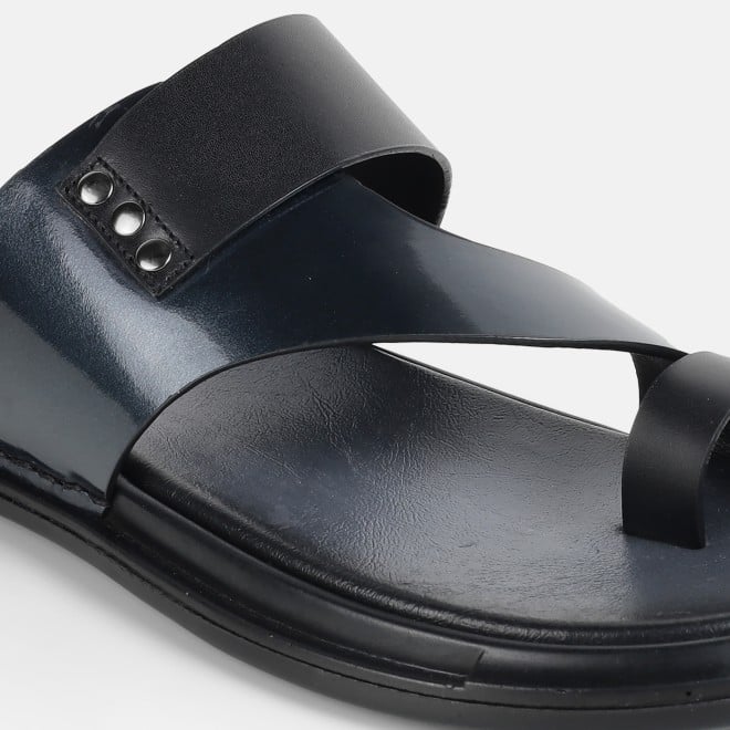 Mochi Men Black Casual Slippers (SKU: 16-1318-11-40)