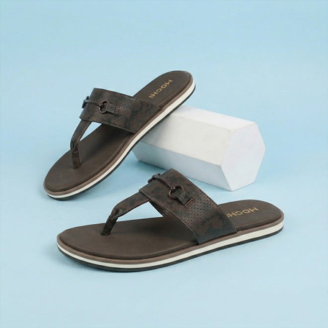 Mochi Men Brown Casual Slippers
