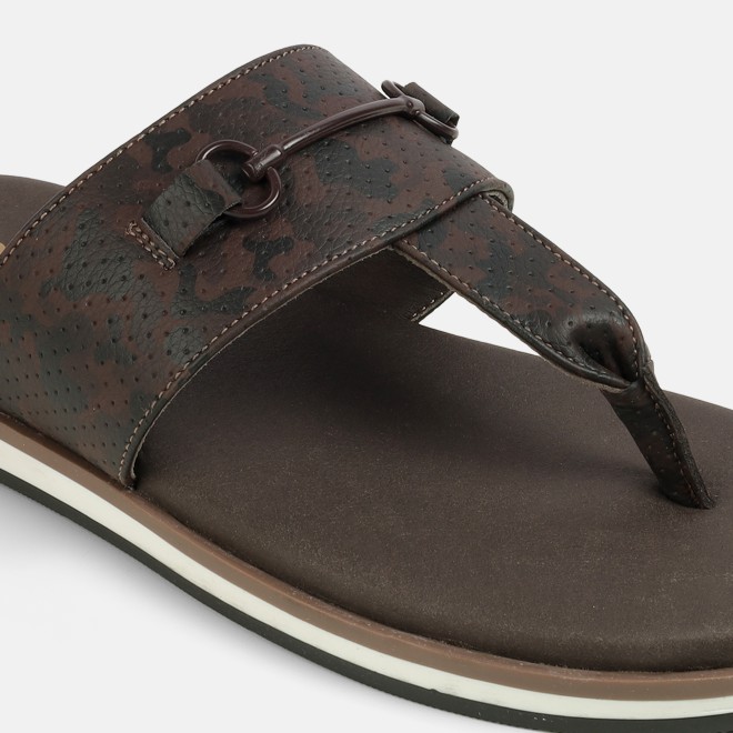 Mochi Men Brown Casual Slippers (SKU: 16-1321-12-40)