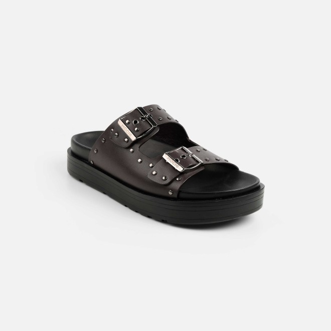 Mochi Men Brown Casual Slippers (SKU: 16-1322-12-40)