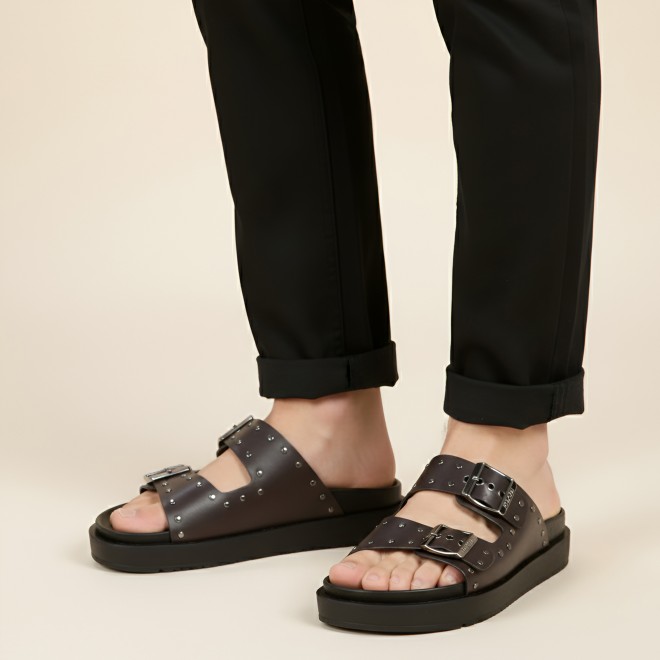 Mochi Men Brown Casual Slippers (SKU: 16-1322-12-40)