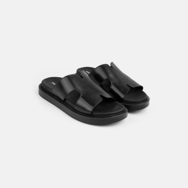Mochi Men Black Casual Slippers (SKU: 16-1323-11-40)