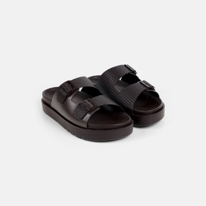 Mochi Men Brown Casual Slippers (SKU: 16-1324-12-40)