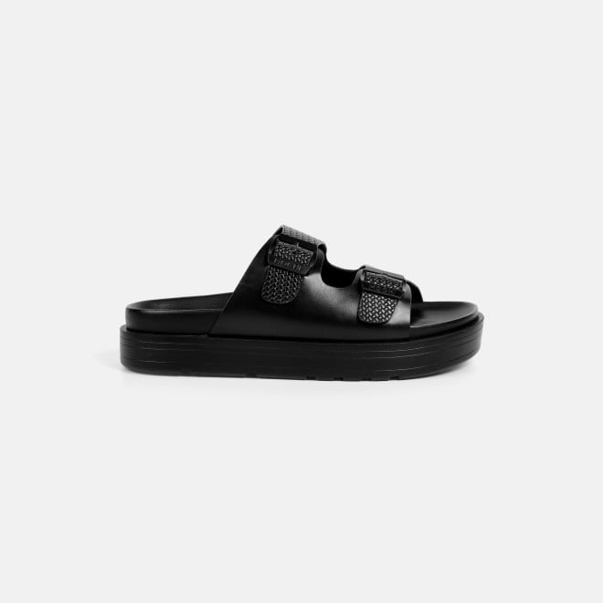 Mochi Men Black Casual Slippers (SKU: 16-1324-11-40)