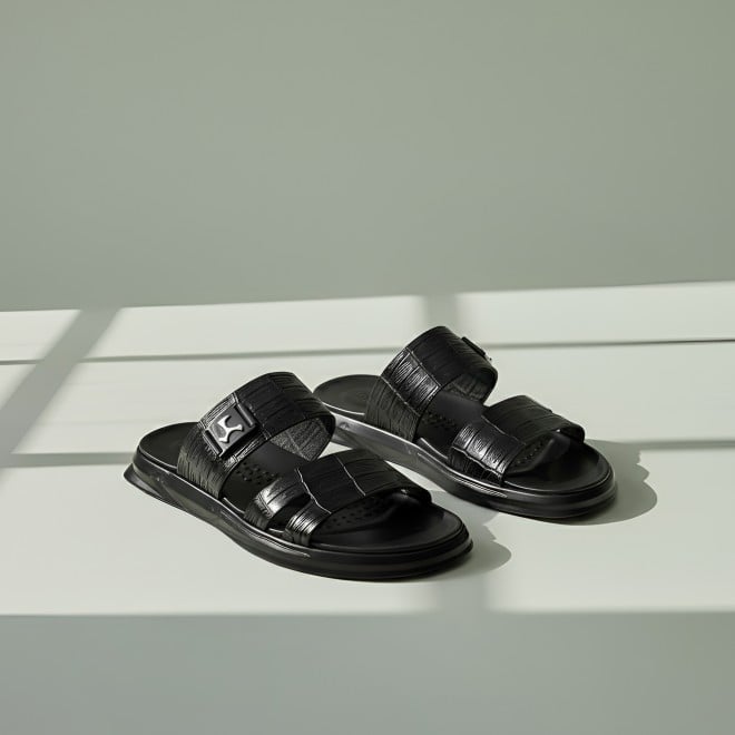 Mochi Men Black Casual Slippers (SKU: 16-1380-11-40)