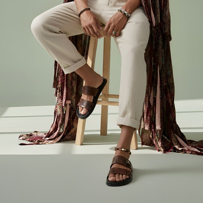 Mochi Men Brown Casual Slippers (SKU: 16-1380-12-40)