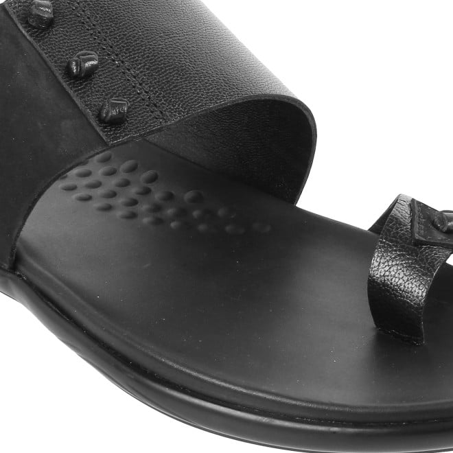 Mochi Men Black Casual Slippers (SKU: 16-158L-11-46)