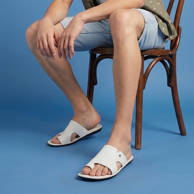 Mochi Men White Casual Slippers (SKU: 16-825-16-39)