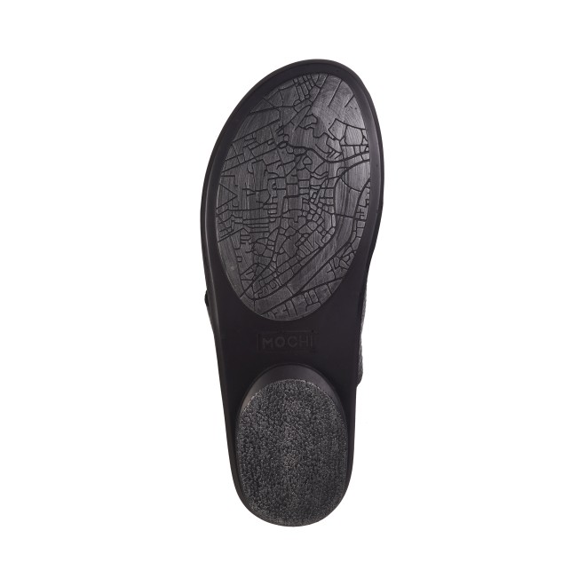 Mochi Men Black Casual Slippers (SKU: 16-884-11-40)