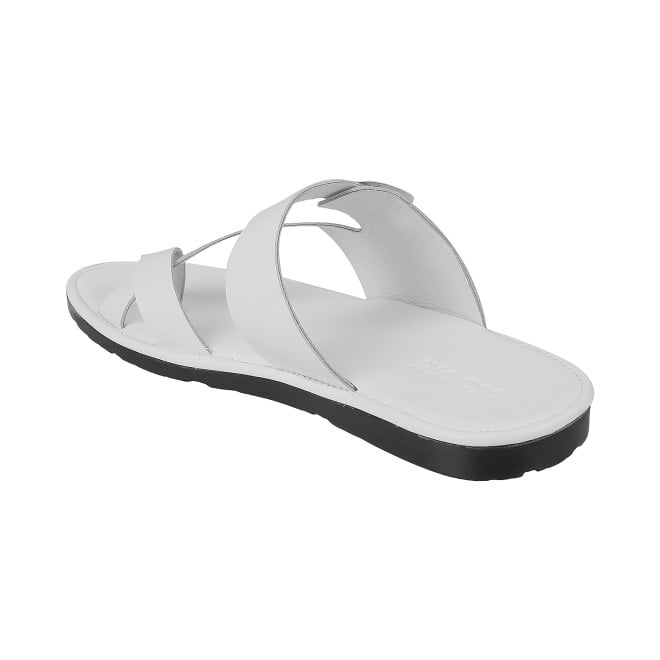 Mochi Men White Casual Slippers (SKU: 16-900519-16-42)