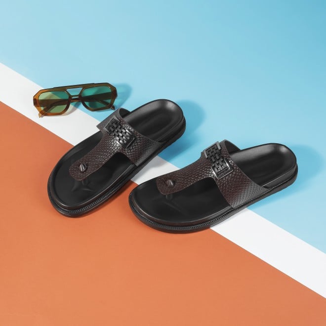 Mochi Men Brown Casual Slippers