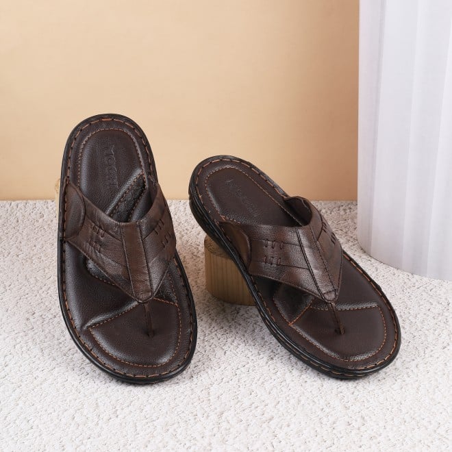 Mochi Men Brown Casual Slippers