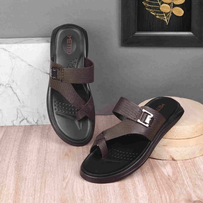 Mochi Men Brown Casual Sandals (SKU: 16-954-12-40)