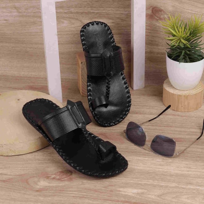 Mochi Men Black Casual Sandals (SKU: 16-955-11-40)