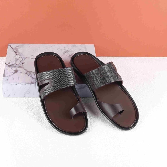 Mochi Men Brown Casual Slippers