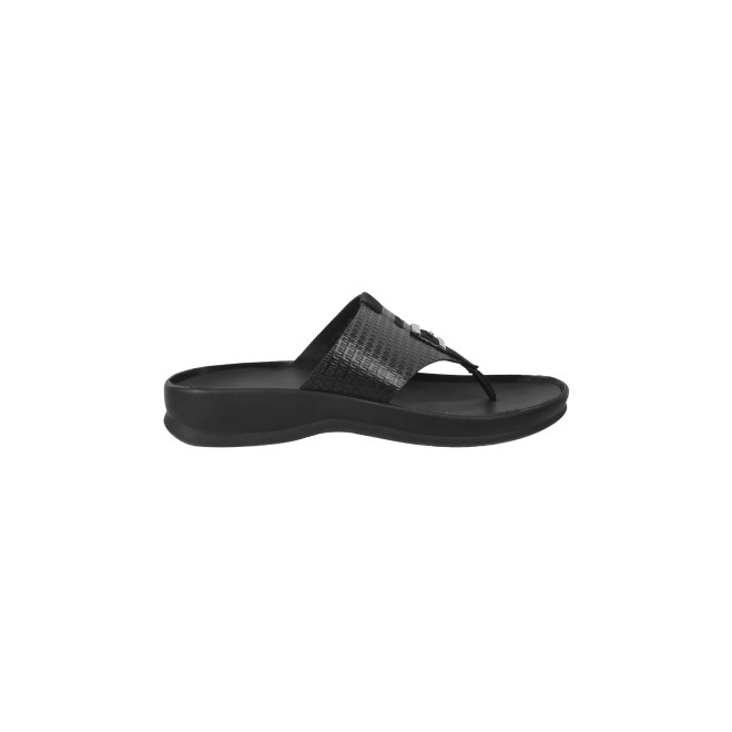 Mochi Men Black Casual Slippers & Flip Flops (SKU: 16-964-11-40)