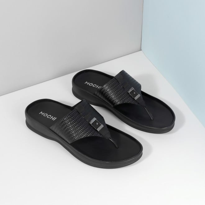 Mochi Men Black Casual Slippers & Flip Flops