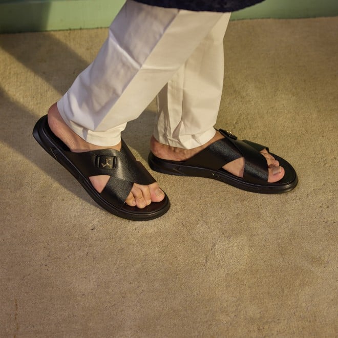 Mochi Men Black Casual Slip-Ons (SKU: 16-969-11-40)