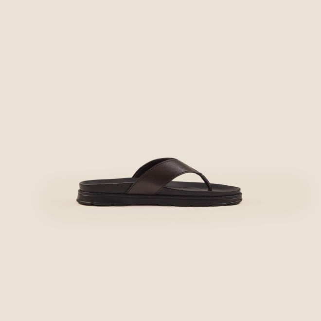 Mochi Men Brown Casual Slippers (SKU: 16-995-12-40)