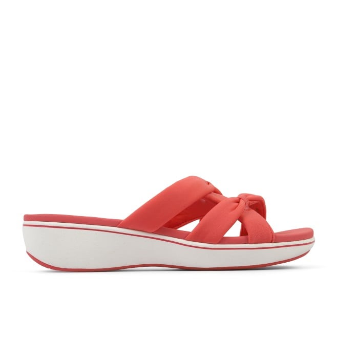 Clarks Women White-red Casual Slippers