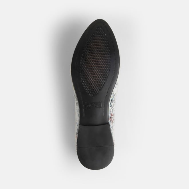 Mochi Men White Ethnic Jutis (SKU: 18-1094-16-40)