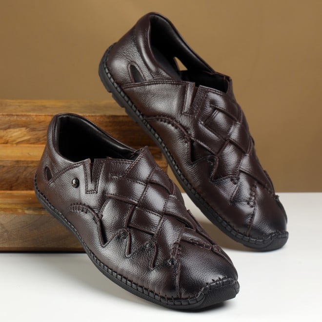 Mochi Men Brown Ethnic Jutis