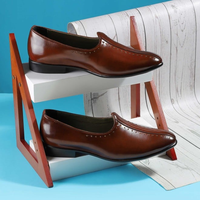 Mochi Men Tan Ethnic Jutis