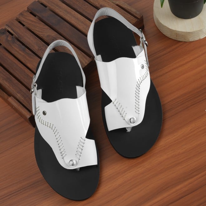 Mochi Men White Casual Sandals