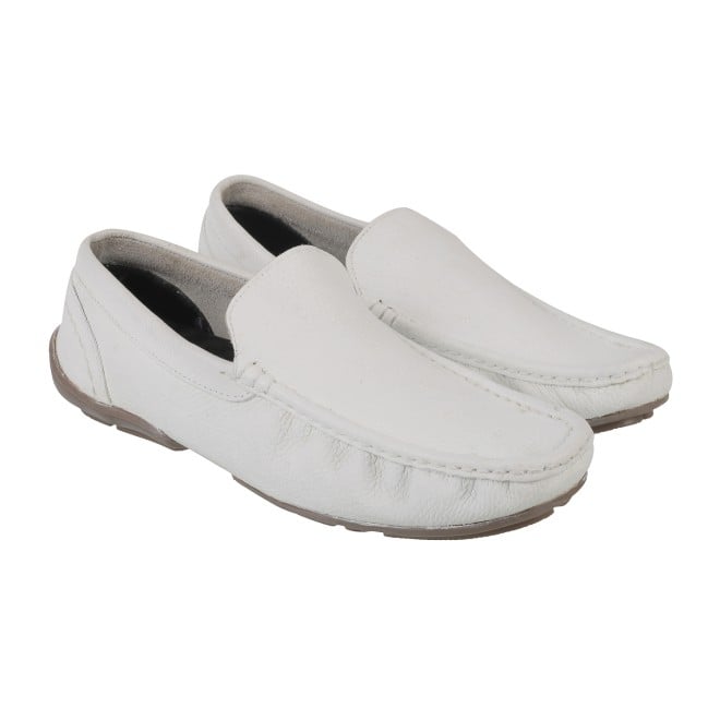 Mochi Men White Casual Loafers