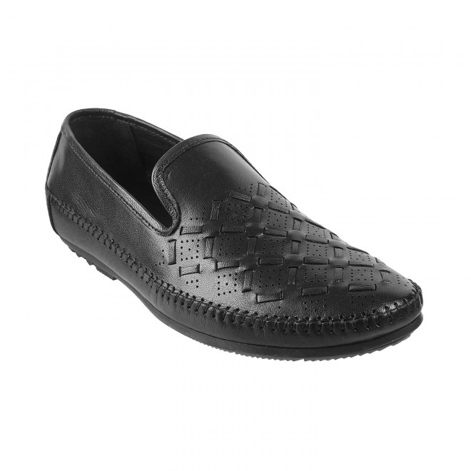 Buy Mochi Men Black Casual Loafers Online