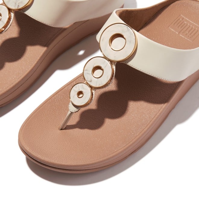 Fitflop Fino Resin-Hoop Leather Toe-Post Sandals (SKU: 228-405-20-3)