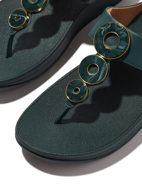 Fitflop Fino Resin-Hoop Leather Toe-Post Sandals (SKU: 228-405-45-3)