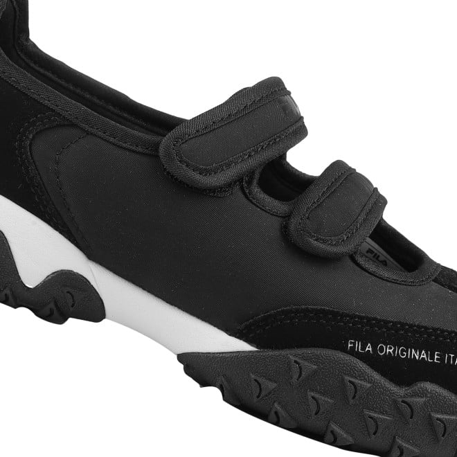 Fila Women Black Sports Walking Shoes (SKU: 25-11011415-11-4)