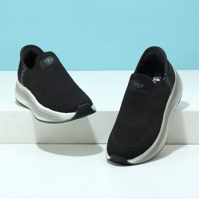 Fila Men Black Sports Walking Shoes