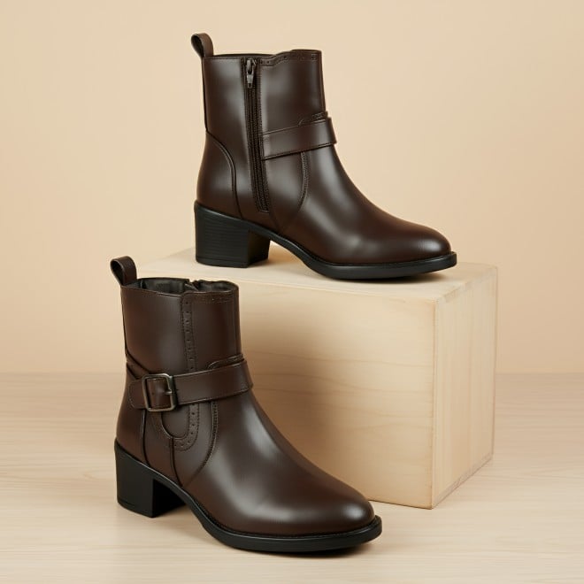 Mochi Women Brown Party Boots