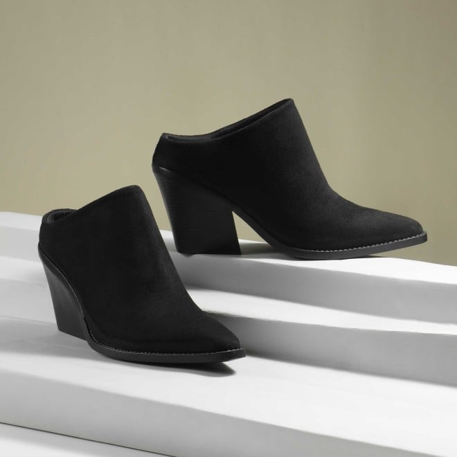 Mochi Women Black Party Boots